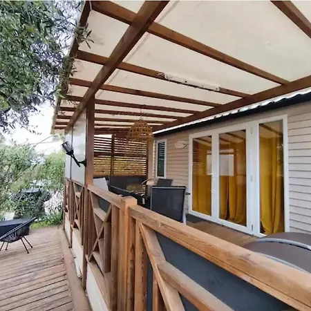 Campingplads Mobil-home Climatise 6 Personnes *